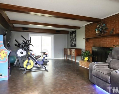2518 W Wilson Street - Photo Thumbnail 17
