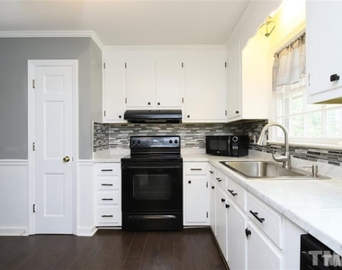 2518 W Wilson Street - Photo Thumbnail 4