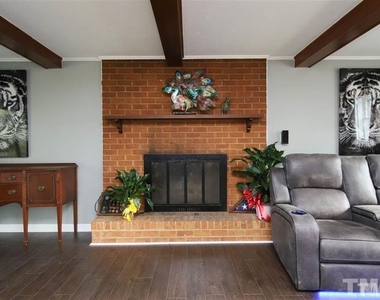 2518 W Wilson Street - Photo Thumbnail 15