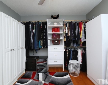 2518 W Wilson Street - Photo Thumbnail 14
