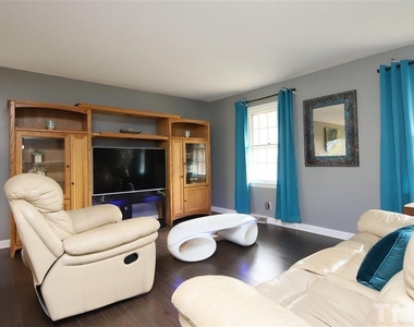 2518 W Wilson Street - Photo Thumbnail 6