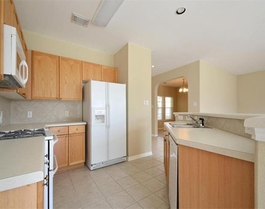13533 Oregon Flats Trl - Photo Thumbnail 10