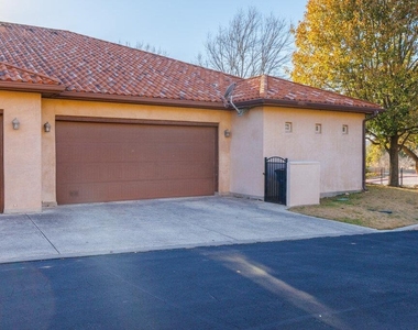 22226 Rivolta Ln - Photo Thumbnail 21