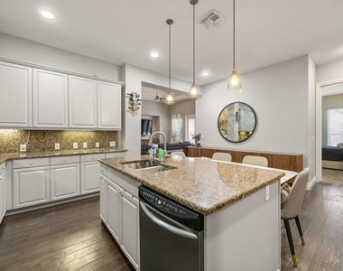 22226 Rivolta Ln - Photo Thumbnail 23