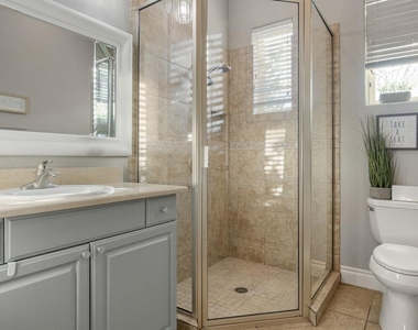 22226 Rivolta Ln - Photo Thumbnail 13