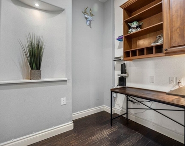 22226 Rivolta Ln - Photo Thumbnail 18