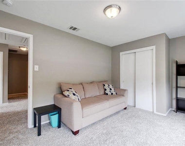 13905 Briarcreek Loop - Photo Thumbnail 16