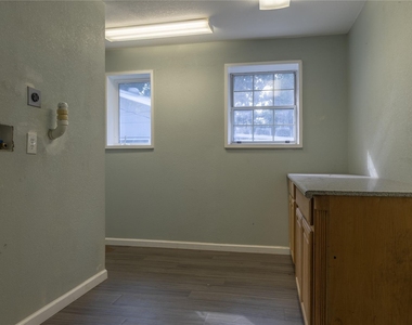 120 Erskine Ferry Rd - Photo Thumbnail 16