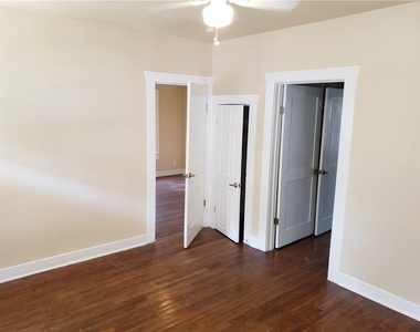 1405 Waller St - Photo Thumbnail 4
