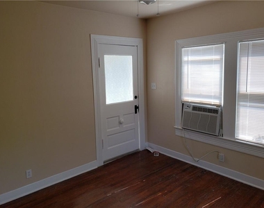 1405 Waller St - Photo Thumbnail 11