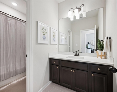 476 Anfield Cir - Photo Thumbnail 27