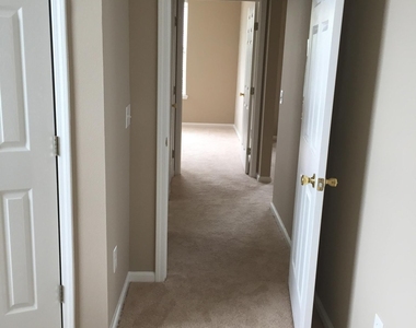 7801 Point Meadows Drive - Photo Thumbnail 17