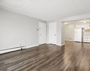 2500 Mark Thomas Lane - Photo Thumbnail 5