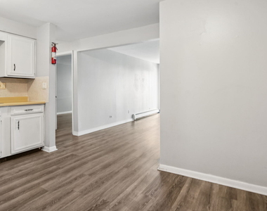2500 Mark Thomas Lane - Photo Thumbnail 9
