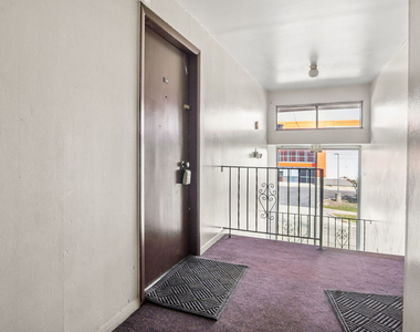 2500 Mark Thomas Lane - Photo Thumbnail 1