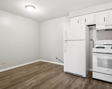 2500 Mark Thomas Lane - Photo Thumbnail 8