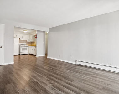 2500 Mark Thomas Lane - Photo Thumbnail 6