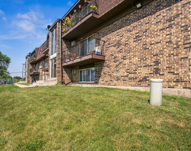 2500 Mark Thomas Lane - Photo Thumbnail 13