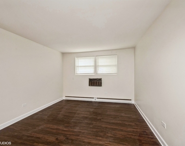 5102 N Leonard Drive - Photo Thumbnail 5