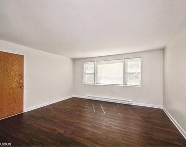 5102 N Leonard Drive - Photo Thumbnail 8