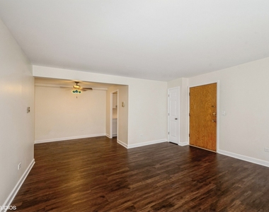 5102 N Leonard Drive - Photo Thumbnail 11