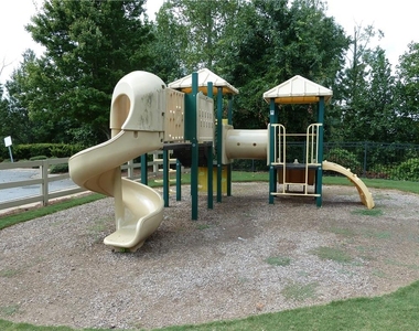 367 Highland Pointe Circle E - Photo Thumbnail 17