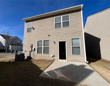 367 Highland Pointe Circle E - Photo Thumbnail 14