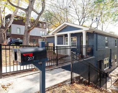 207 South Avenue Se - Photo Thumbnail 2