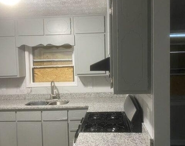 1136 Summer Brook Road - Photo Thumbnail 2