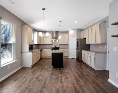 7139 Southface Way - Photo Thumbnail 9