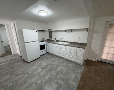 956 Slash Pine Road - Photo Thumbnail 2