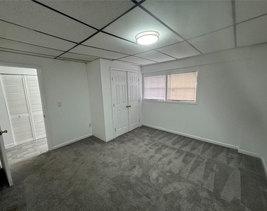 956 Slash Pine Road - Photo Thumbnail 4