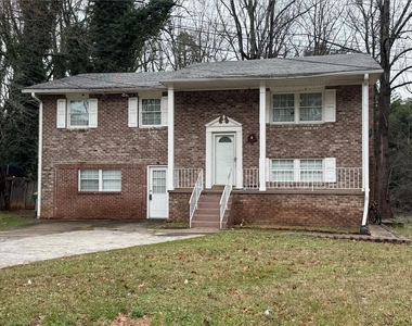 956 Slash Pine Road - Photo Thumbnail 1