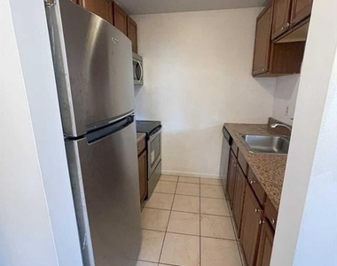 224b Washington - Photo Thumbnail 9