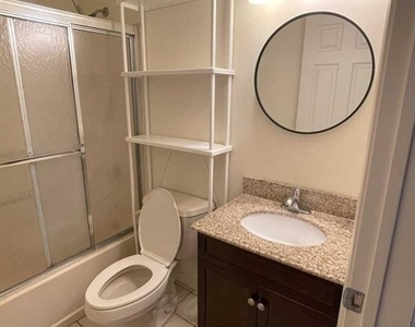 224b Washington - Photo Thumbnail 10