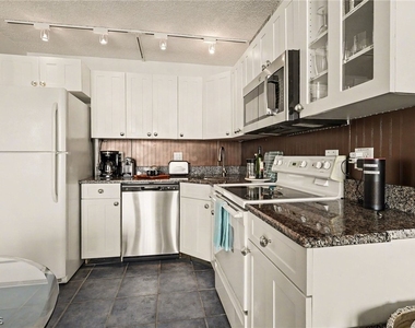 7330 Estero Boulevard - Photo Thumbnail 9
