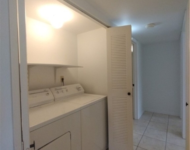 1069 Villa Drive - Photo Thumbnail 21