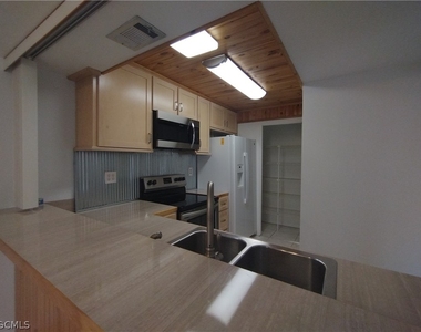 1069 Villa Drive - Photo Thumbnail 20