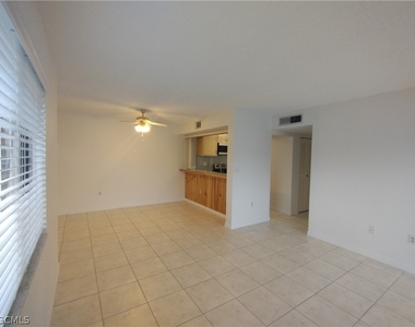 1069 Villa Drive - Photo Thumbnail 7