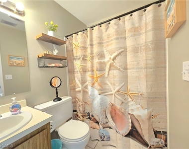 3303 Prince Edward Island Circle - Photo Thumbnail 17