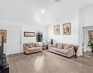 9012 S Indio Court - Photo Thumbnail 11