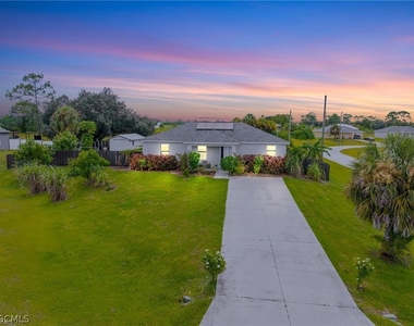 9012 S Indio Court - Photo Thumbnail 1