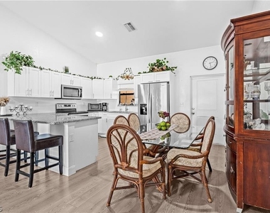 9012 S Indio Court - Photo Thumbnail 14