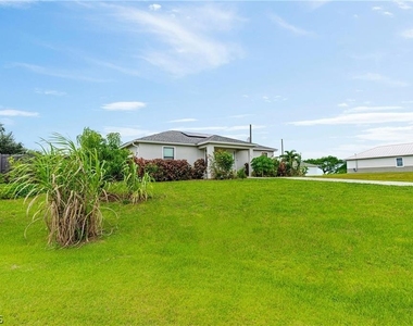 9012 S Indio Court - Photo Thumbnail 7