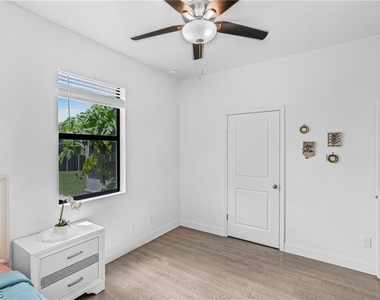 9012 S Indio Court - Photo Thumbnail 28