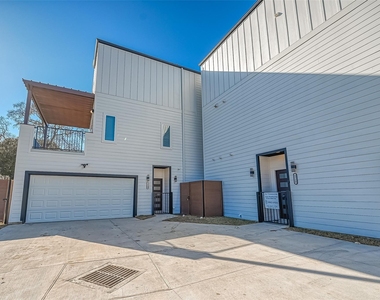 1718 Hardy Street - Photo Thumbnail 3