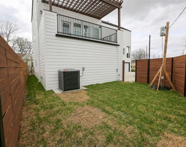 1718 Hardy Street - Photo Thumbnail 22