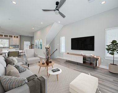 1718 Hardy Street - Photo Thumbnail 8