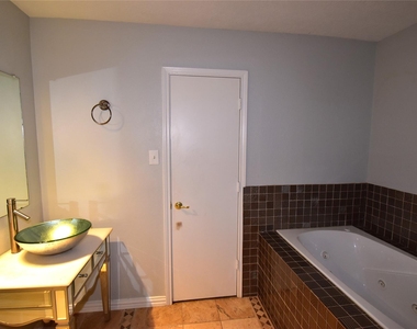 21022 Creek Edge Court - Photo Thumbnail 12