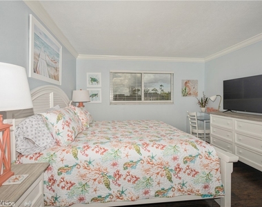190 Turtle Lake Court - Photo Thumbnail 21